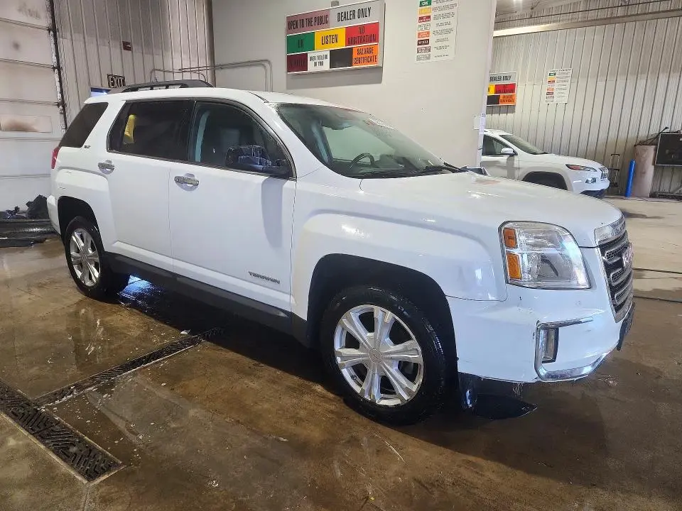 2017 GMC TERRAIN SLT  