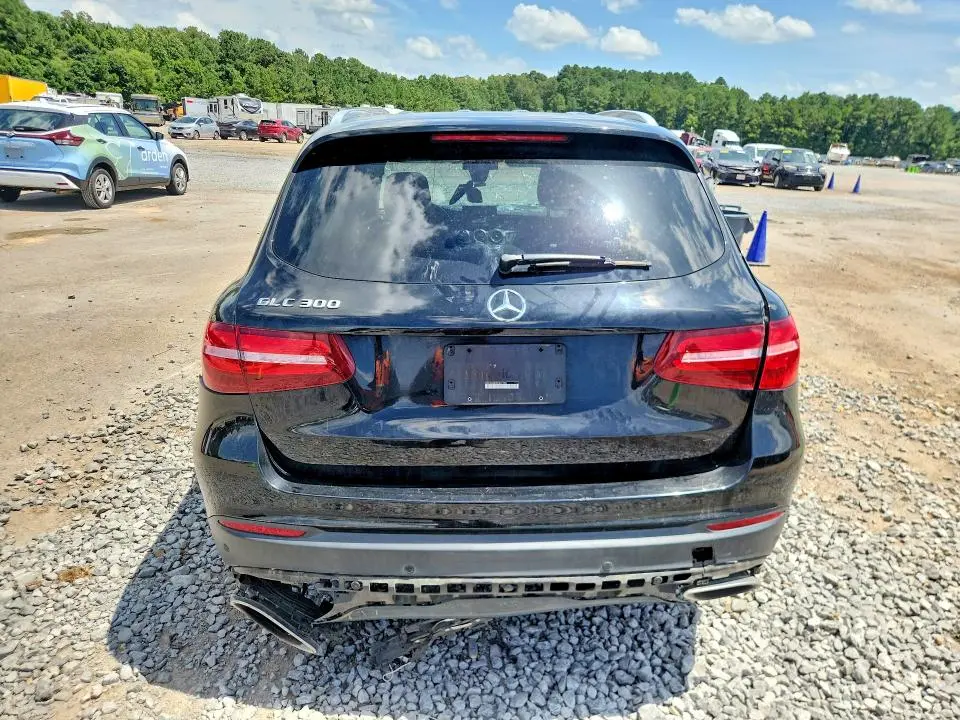 2018 MERCEDES-BENZ GLC 300  