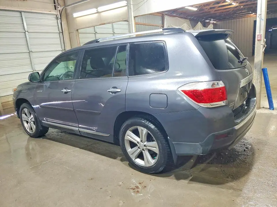 2011 TOYOTA HIGHLANDER LIMITED  