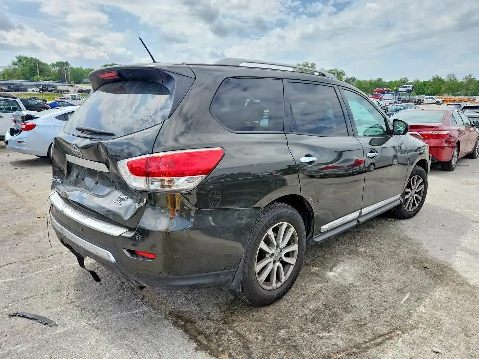 2015 NISSAN PATHFINDER SL  