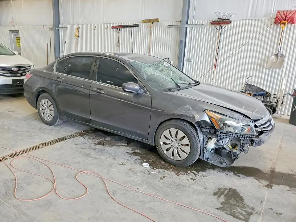 2011 HONDA ACCORD LX  
