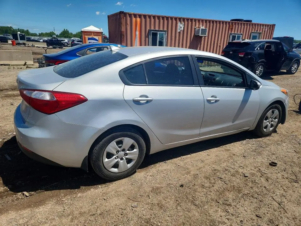 2016 KIA FORTE LX  