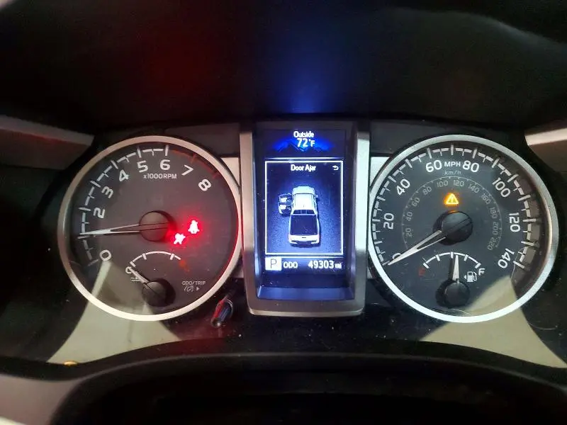 2019 TOYOTA TACOMA SR5 V6  