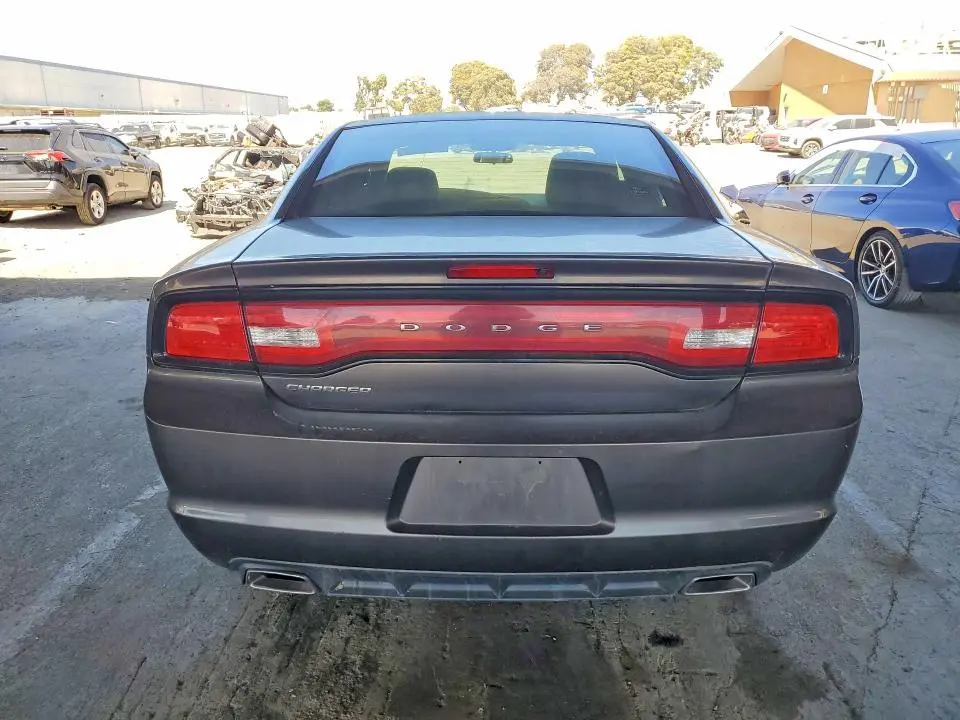 2014 DODGE CHARGER SE  
