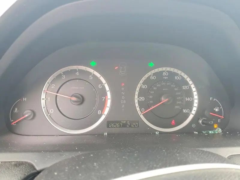 2011 HONDA ACCORD LX  