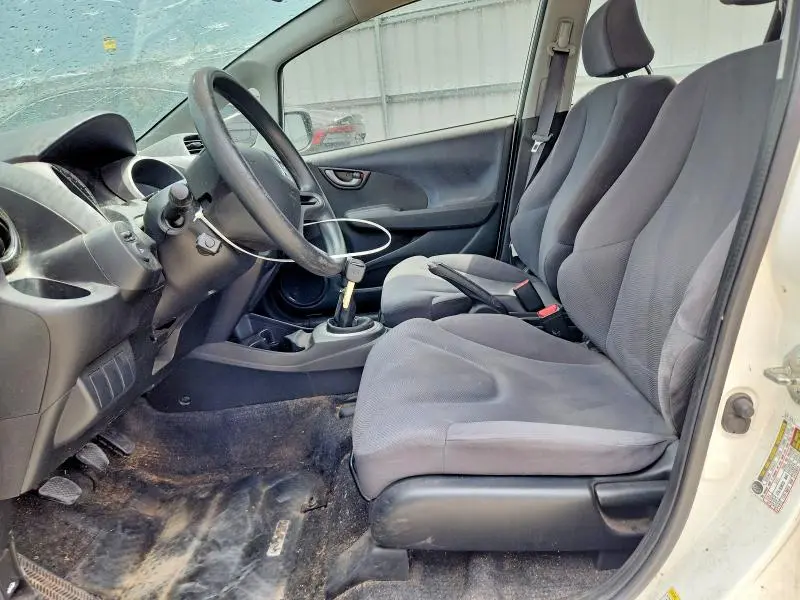 2010 HONDA FIT   