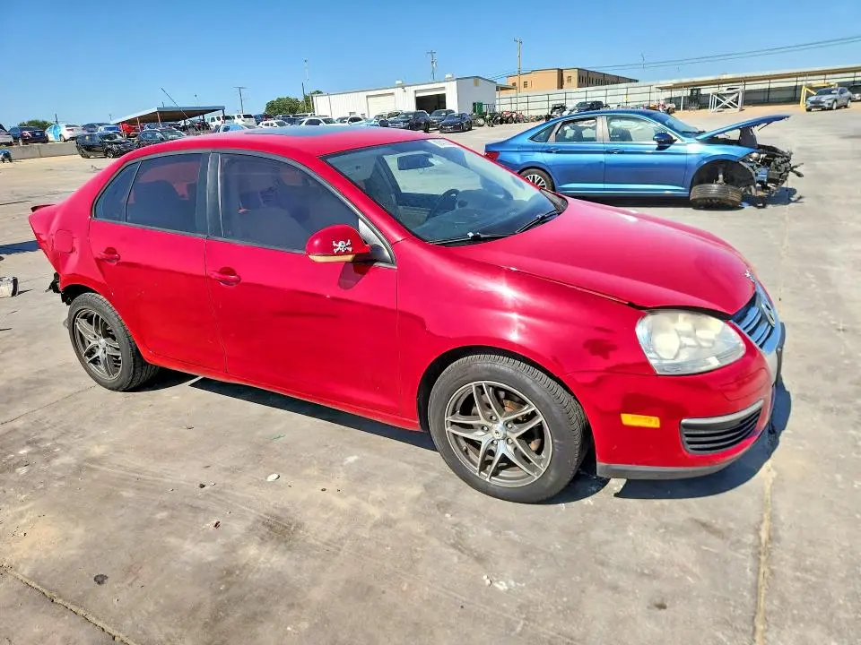 2010 VOLKSWAGEN JETTA   