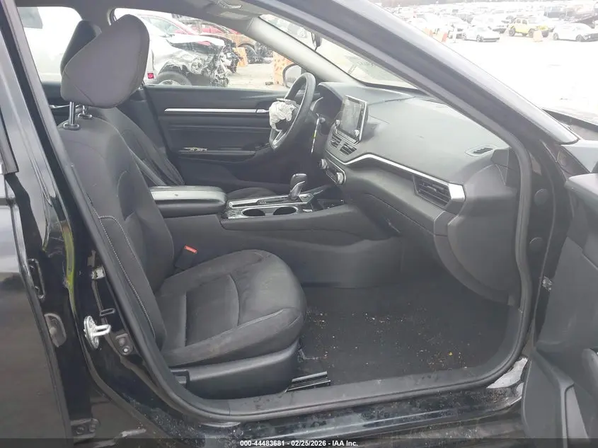 2021 NISSAN ALTIMA SV FWD