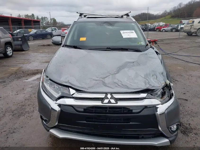 2017 MITSUBISHI OUTLANDER GT