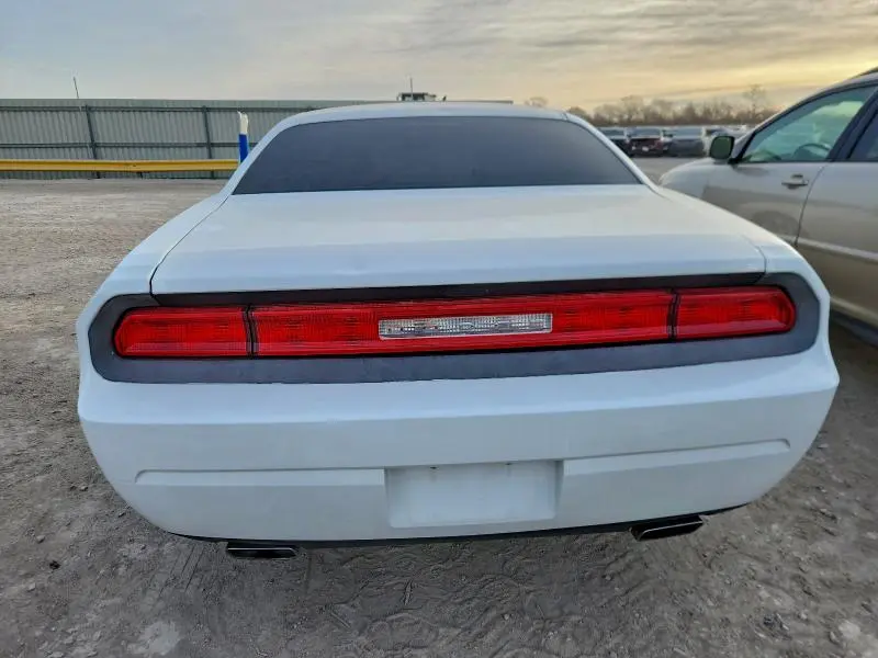 2013 DODGE CHALLENGER SXT  