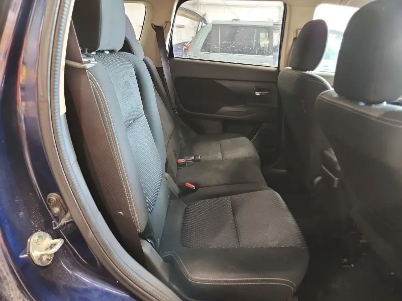 2017 MITSUBISHI OUTLANDER ES  