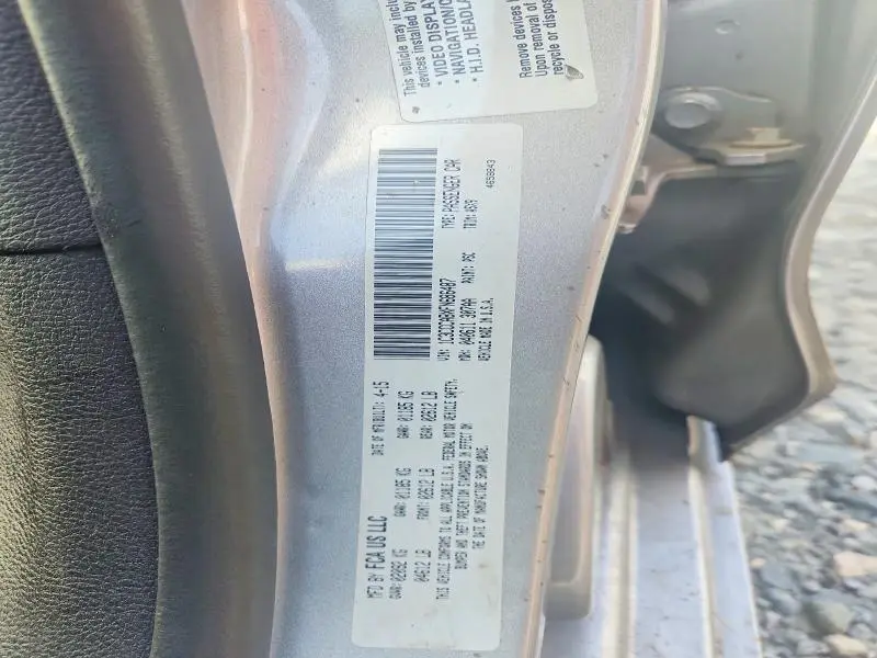 2015 CHRYSLER 200 LIMITED  