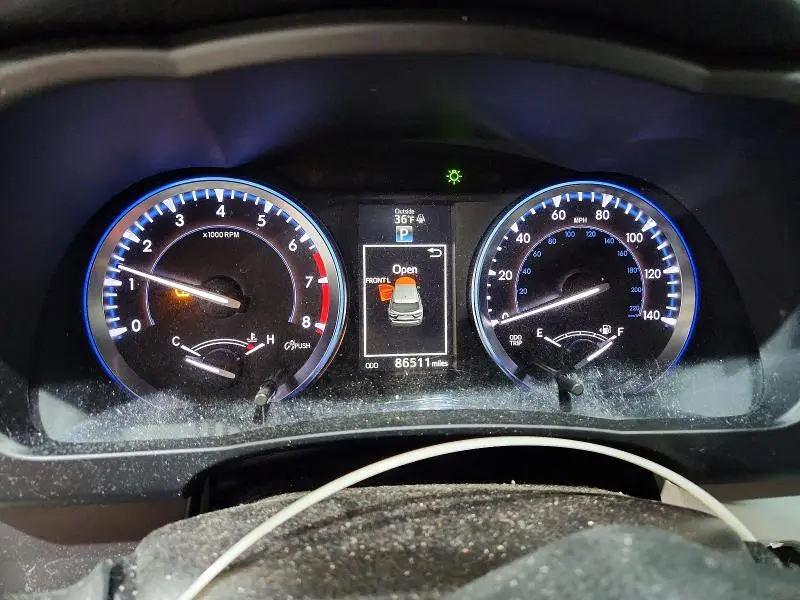 2015 TOYOTA HIGHLANDER LIMITED  