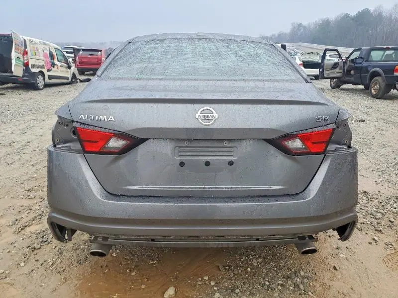 2019 NISSAN ALTIMA SR  