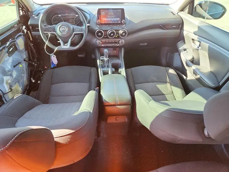 2022 NISSAN SENTRA SV  