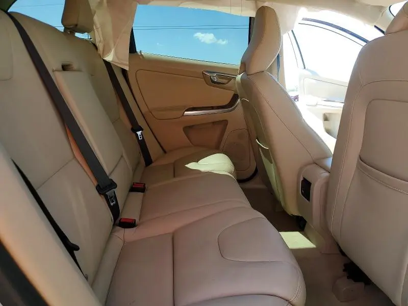 2015 VOLVO XC60 T5 PREMIER  