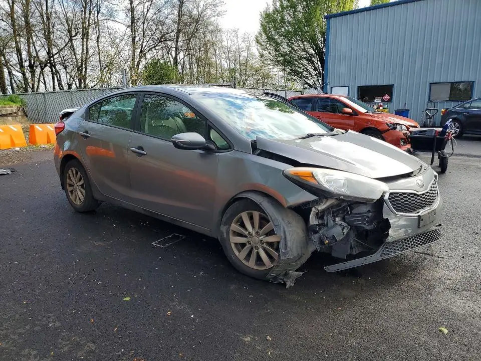 2016 KIA FORTE LX  