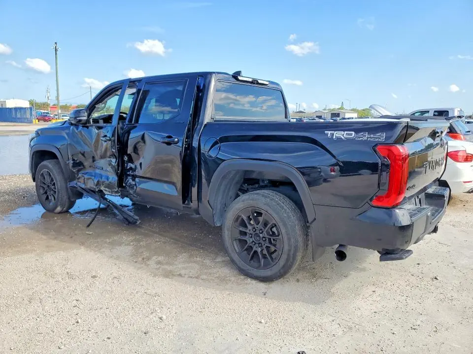 2024 TOYOTA TUNDRA   
