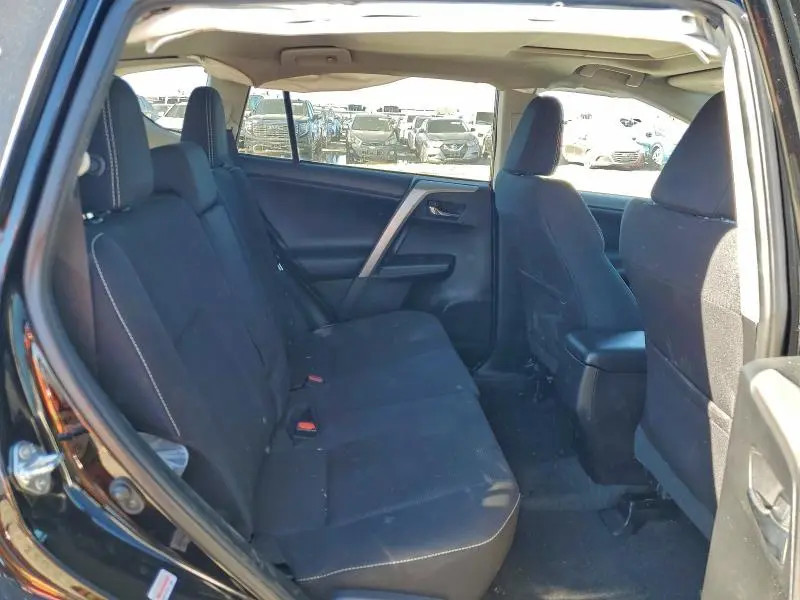 2017 TOYOTA RAV4 XLE  