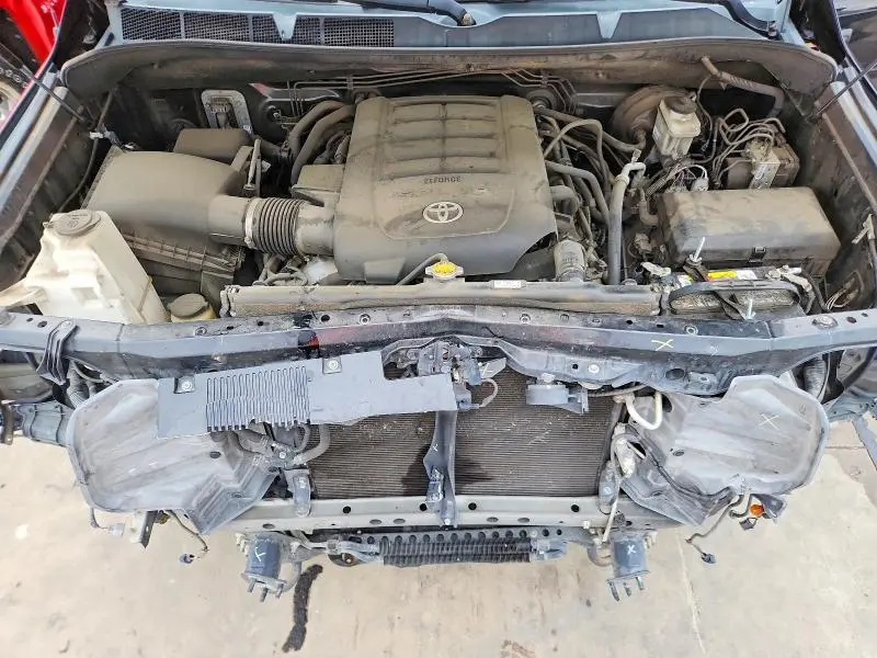 2017 TOYOTA TUNDRA SR5  