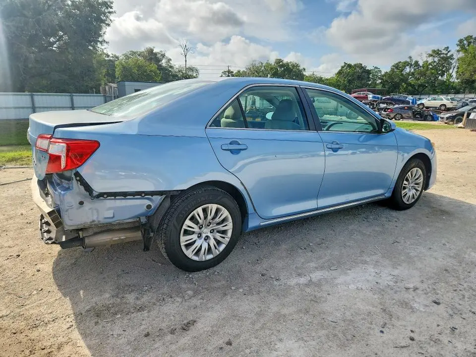 2012 TOYOTA CAMRY LE  