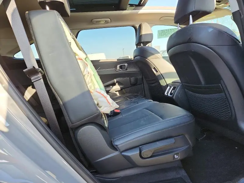 2025 KIA SORENTO   