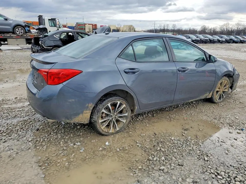 2018 TOYOTA COROLLA SE  