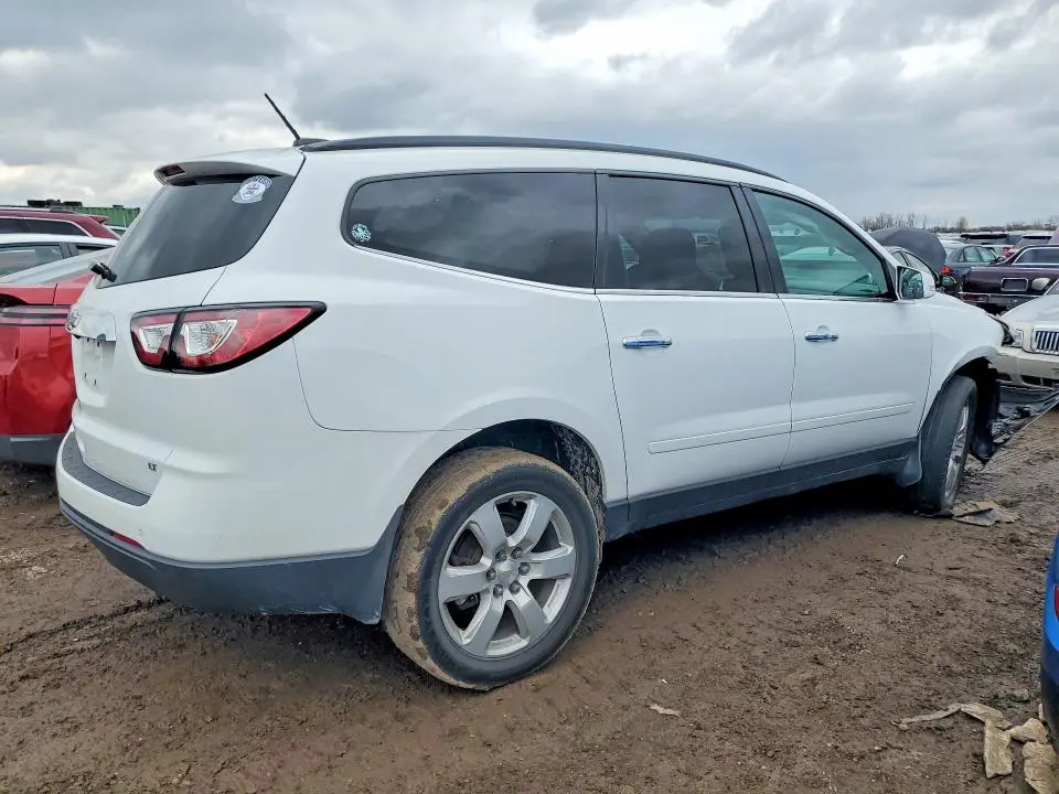 2017 CHEVROLET TRAVERSE LT  