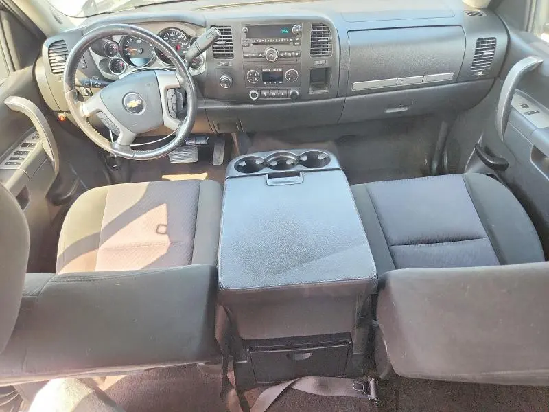 2011 CHEVROLET SILVERADO K1500 LT  