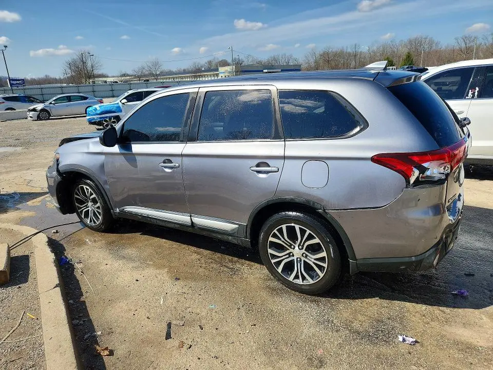 2018 MITSUBISHI OUTLANDER ES  