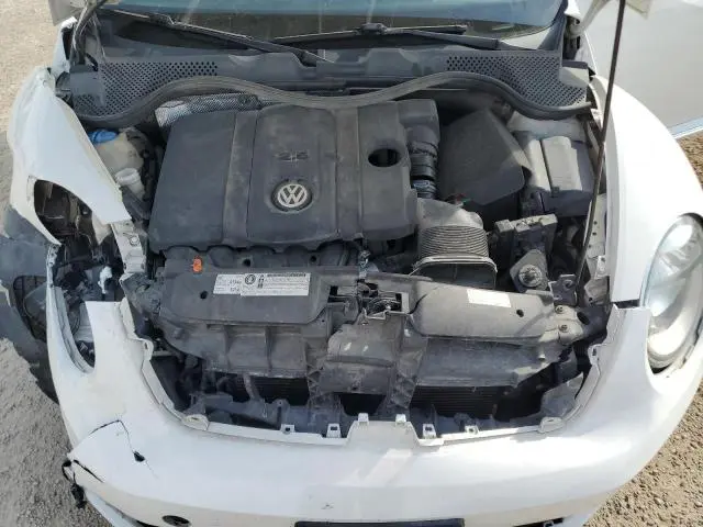 2013 VOLKSWAGEN BEETLE