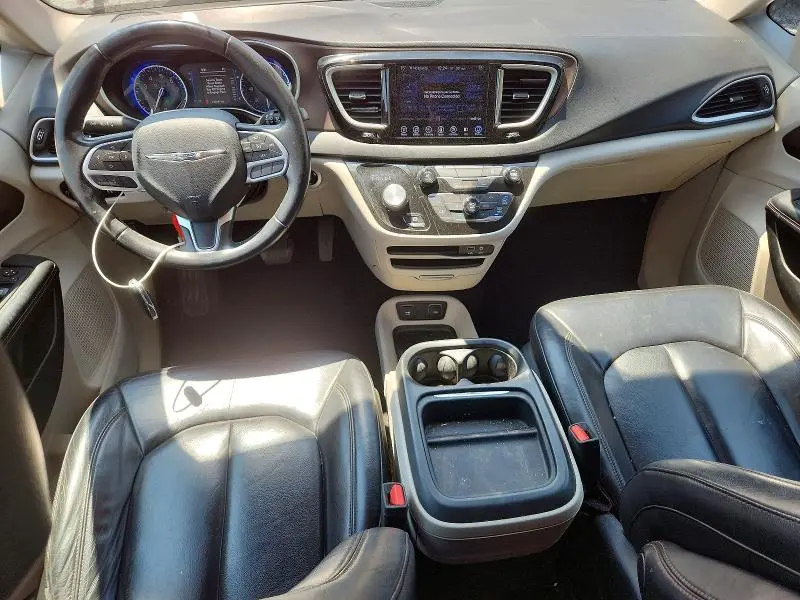 2017 CHRYSLER PACIFICA TOURING L  