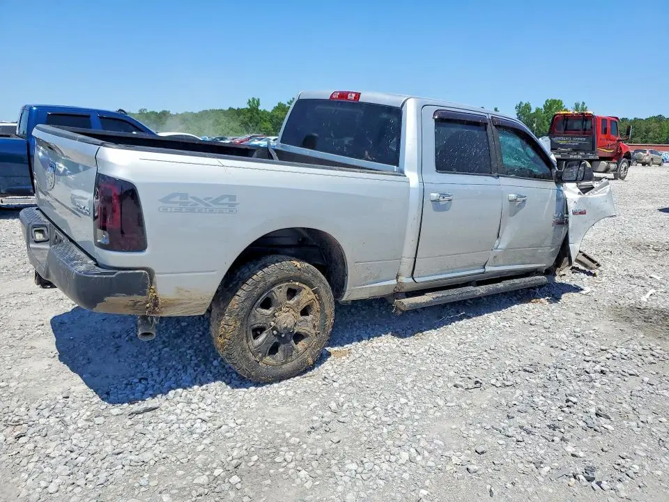 2015 RAM 2500 SLT  