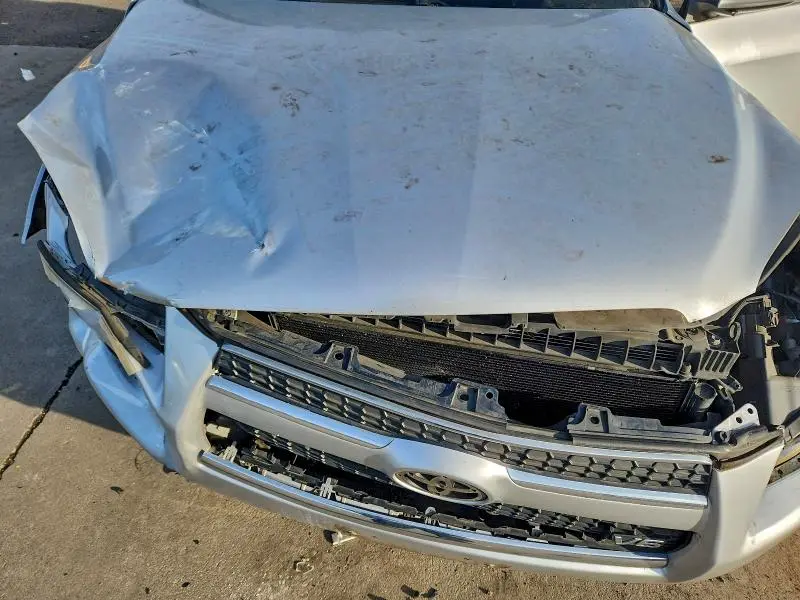 2010 TOYOTA RAV4 LIMITED  