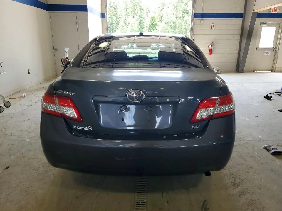 2011 TOYOTA CAMRY LE  