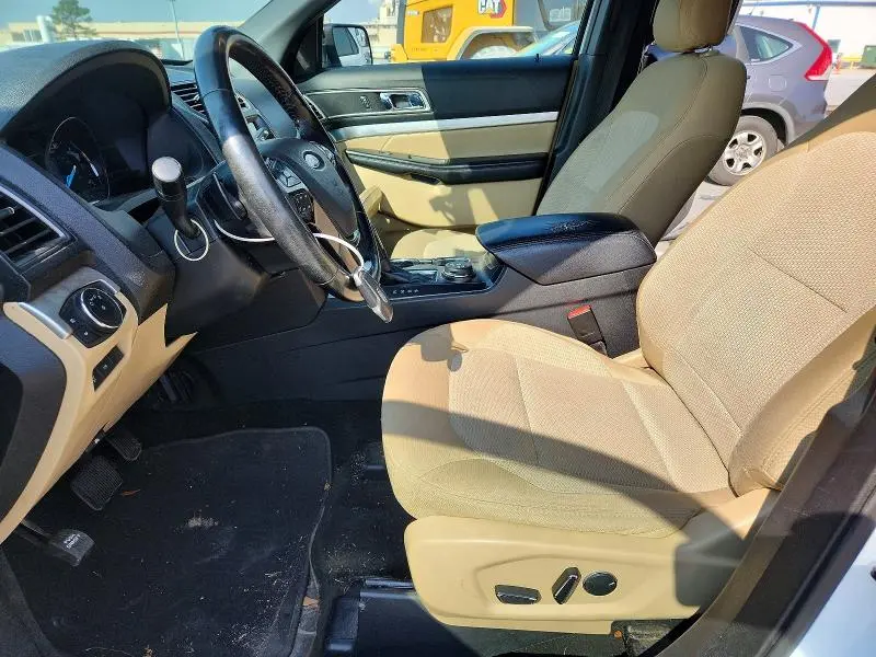 2017 FORD EXPLORER XLT  