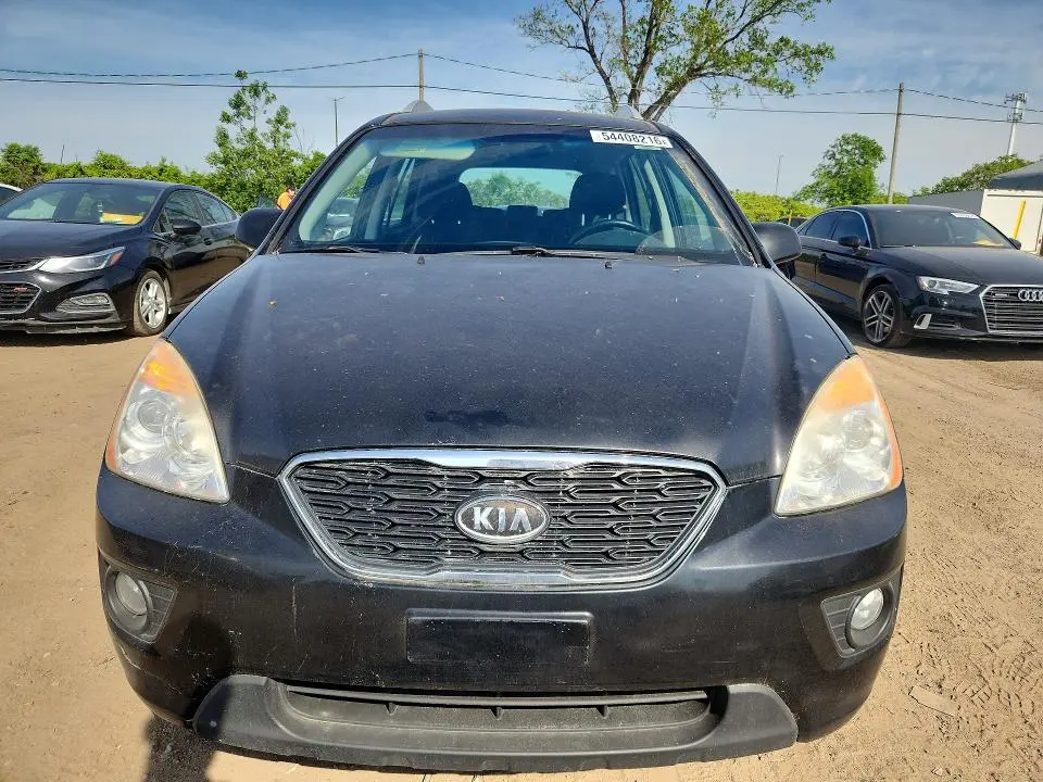 2011 KIA RONDO   