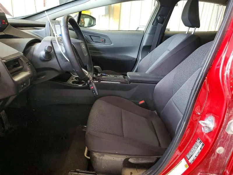2024 TOYOTA PRIUS LE  
