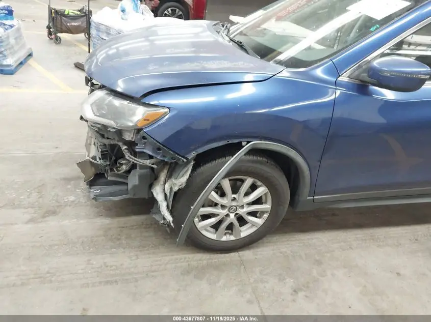 2018 NISSAN ROGUE SV