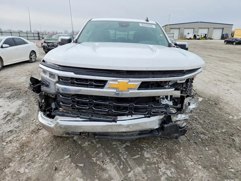 2025 CHEVROLET SILVERADO K1500 LT  