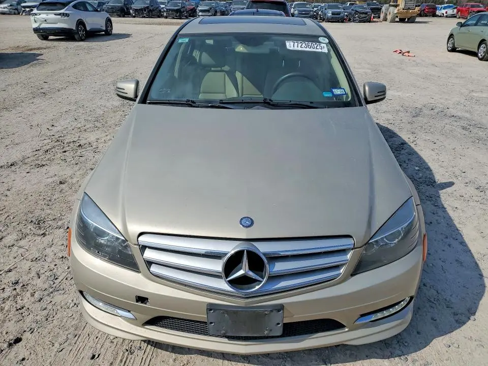 2011 MERCEDES-BENZ C 300  