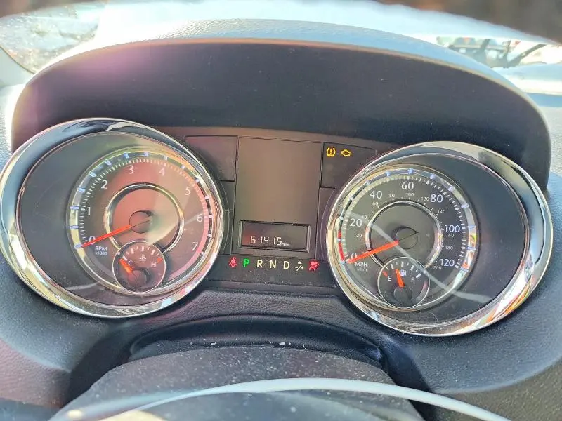 2015 CHRYSLER TOWN & COUNTRY LX  