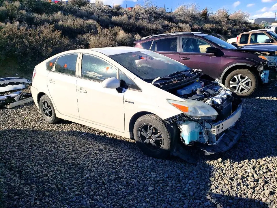 2013 TOYOTA PRIUS TWO  
