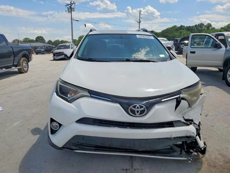 2016 TOYOTA RAV4 XLE  