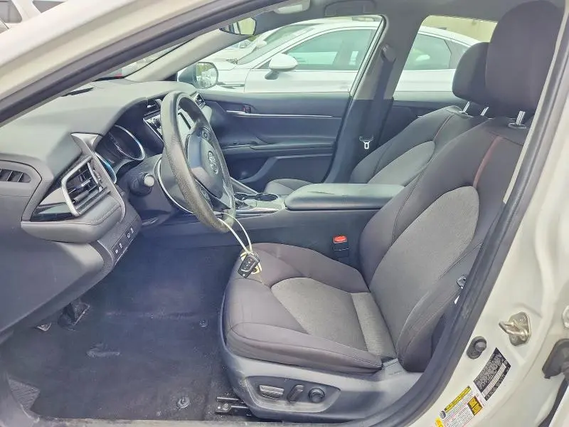 2019 TOYOTA CAMRY LE  