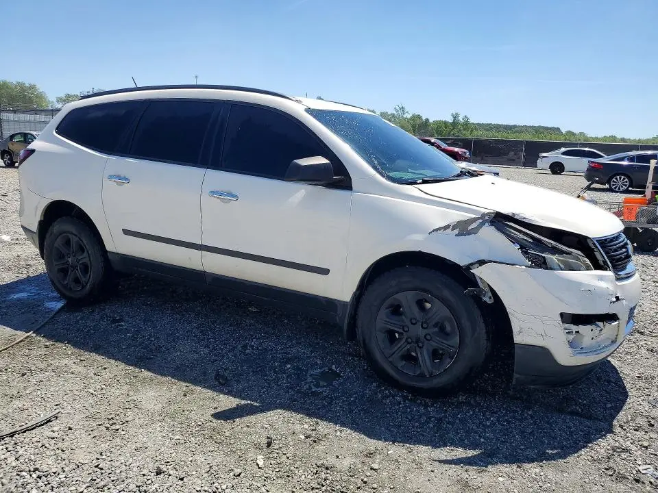 2014 CHEVROLET TRAVERSE LS  