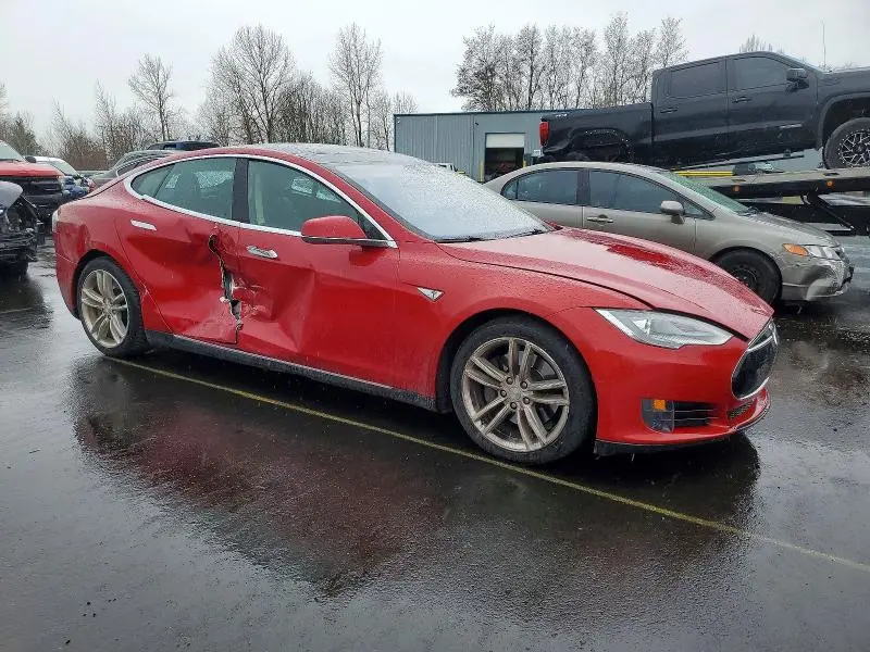 2015 TESLA MODEL S   