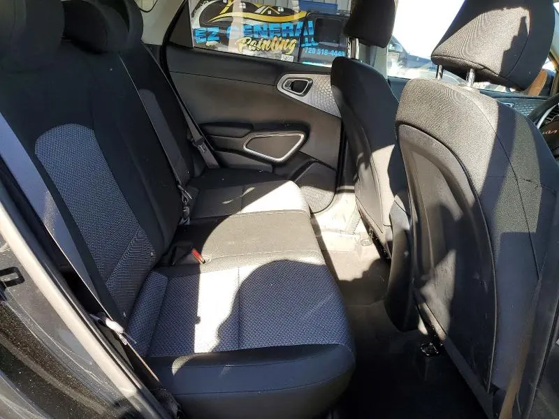 2022 KIA SOUL LX  