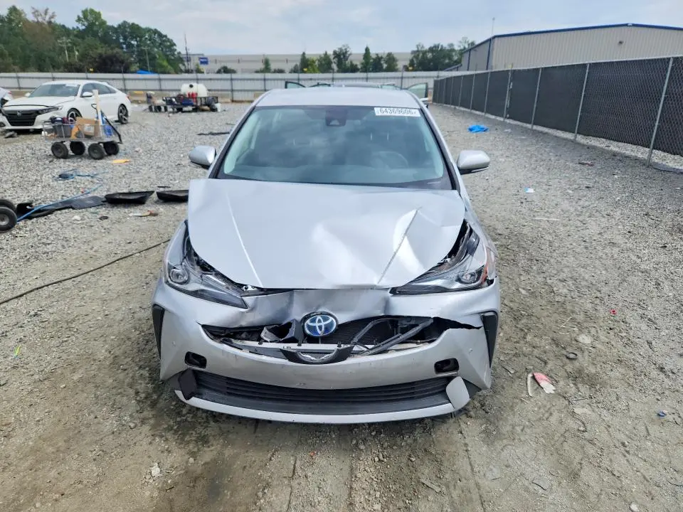 2022 TOYOTA PRIUS LE  