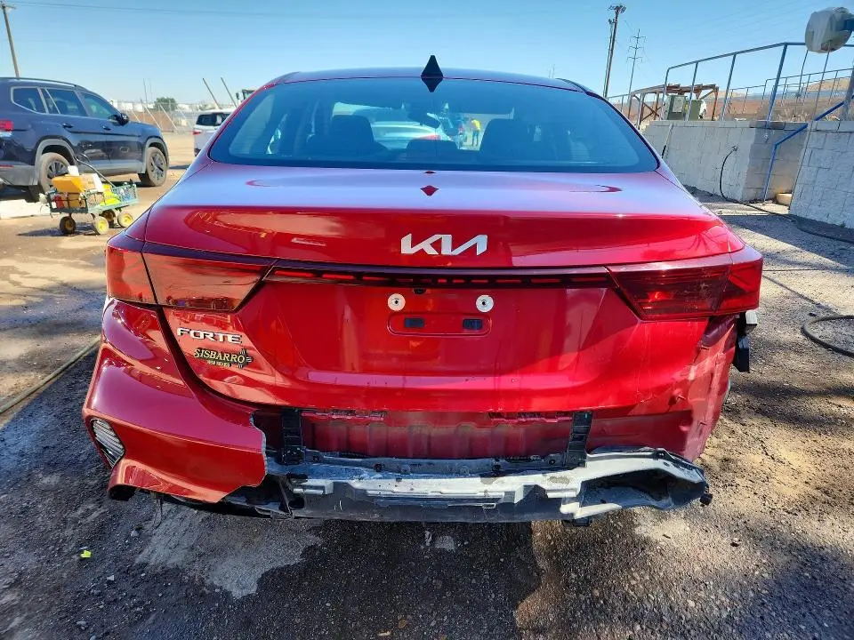 2023 KIA FORTE LXS  